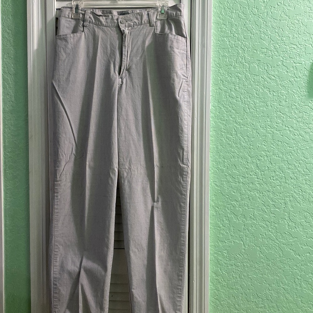 Stretch Riders Women’s Gray and White Patterned Pants 12